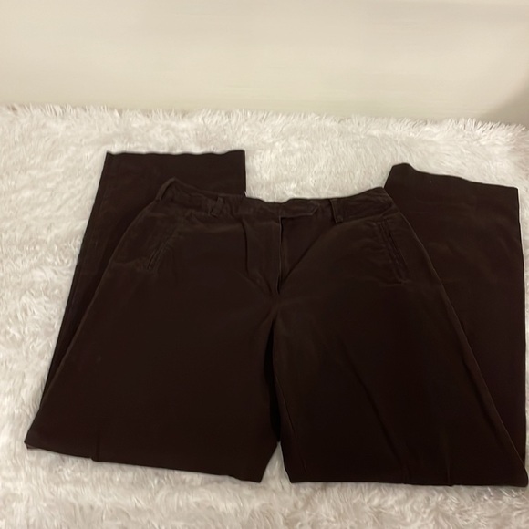 Dress Barn brown dress pants. Size 4 - Picture 3 of 4